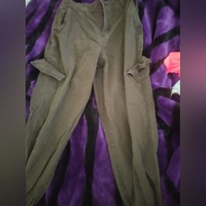 Greyish black cargo pants size L